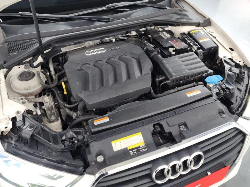 Audi A3 2.0L 40 TFSI 8V / CARFAX, снимка 6 - Автомобили и джипове - 55509963