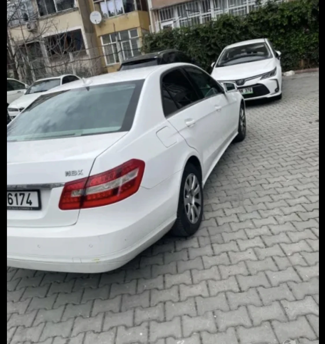 Mercedes-Benz E 200  - изображение 2