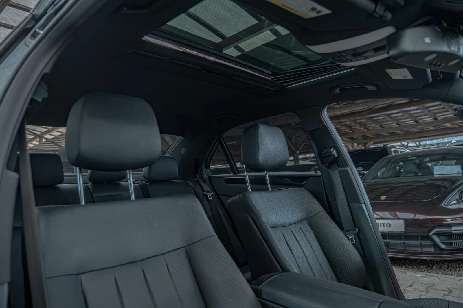 Mercedes-Benz E 500 4Matic V8//Harman Kardon/// | Mobile.bg   15