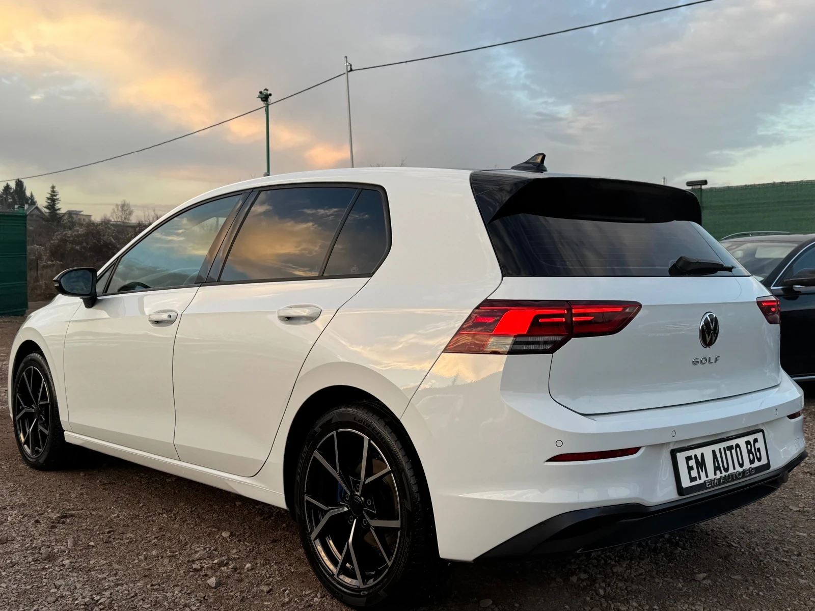 VW Golf 8 2.0TDI DSG 150hp - изображение 5