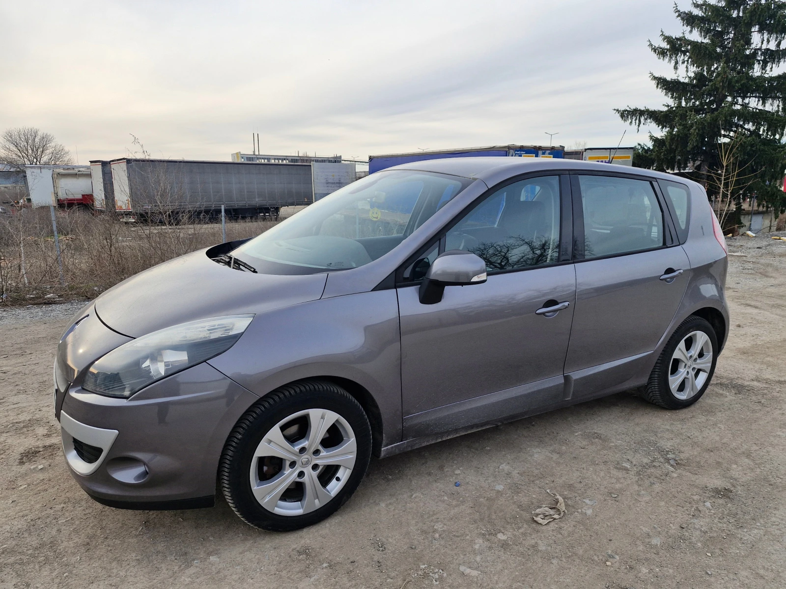 Renault Scenic XMod1.5DCI, снимка 2 - Автомобили и джипове - 53846841