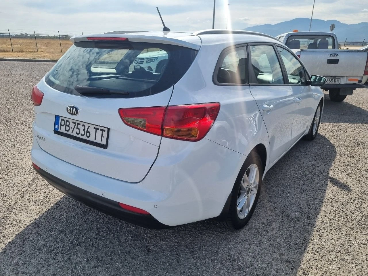 Kia Ceed 1.4 16V MPI - Първи Собственик, снимка 7 - Автомобили и джипове - 53927401