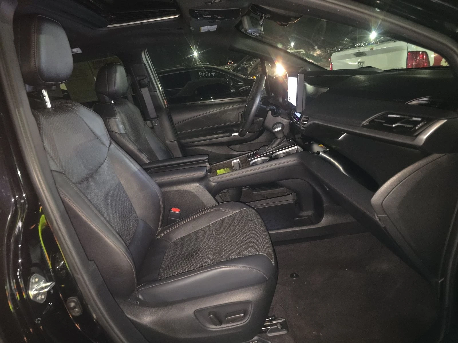 Toyota Sienna 7 места, AWD, Platinum, Месечна вноска от 72  , снимка 10 - Автомобили и джипове - 53989391