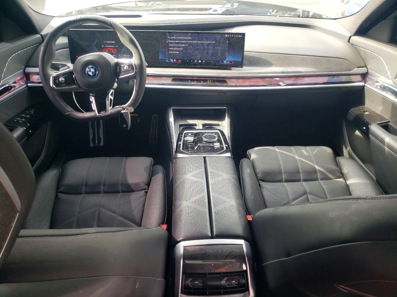 BMW i7 xDrive60, снимка 8 - Автомобили и джипове - 54093379