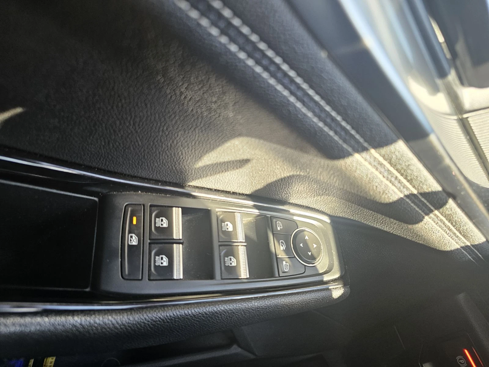 Renault Austral 1.3 TCe 160 Hybrid, снимка 11 - Автомобили и джипове - 54227083