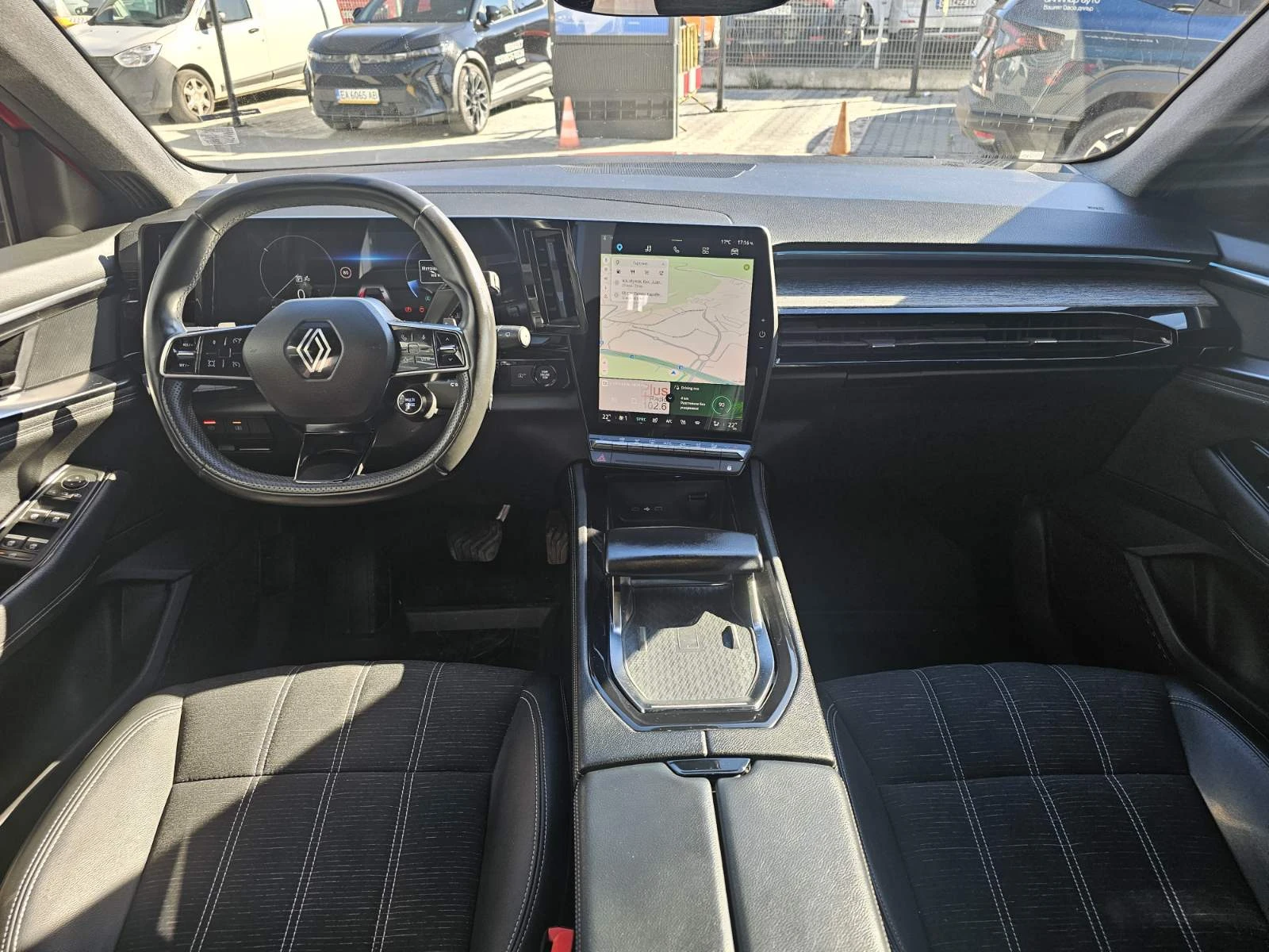 Renault Austral 1.3 TCe 160 Hybrid, снимка 7 - Автомобили и джипове - 54227083