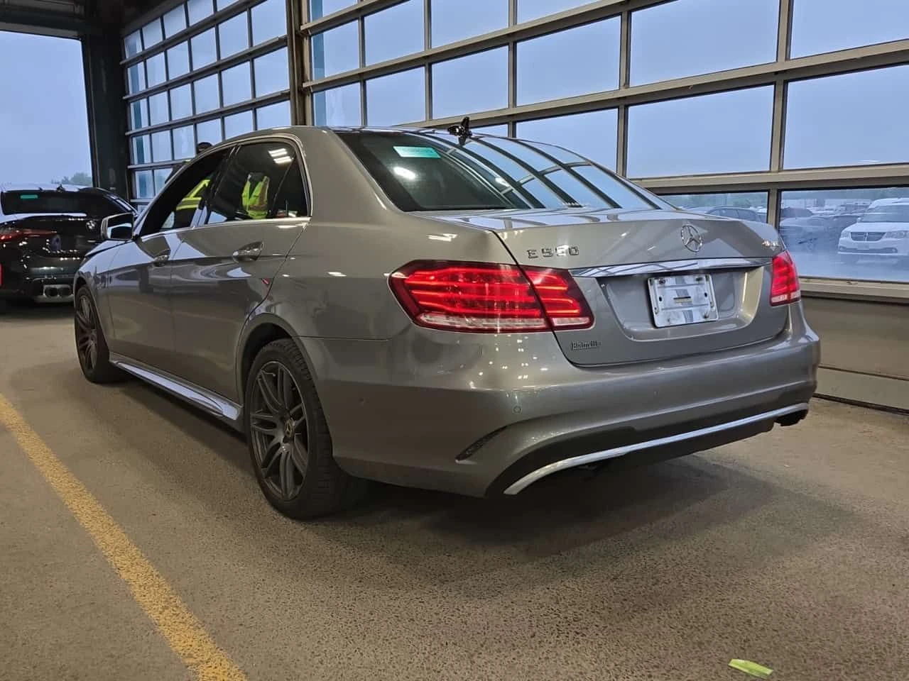 Mercedes-Benz E 500 * ПАНОРАМА* 360КАМЕРА* , снимка 4 - Автомобили и джипове - 55024654