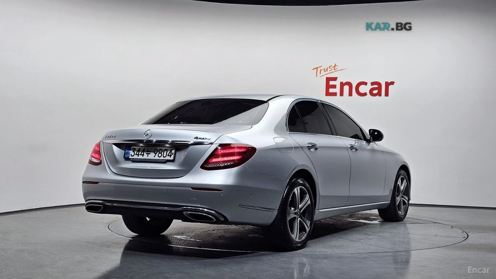 Mercedes-Benz E 220 * ПАНО* KEYLESS* Camera* ПОДГРЕВ* LED* 
