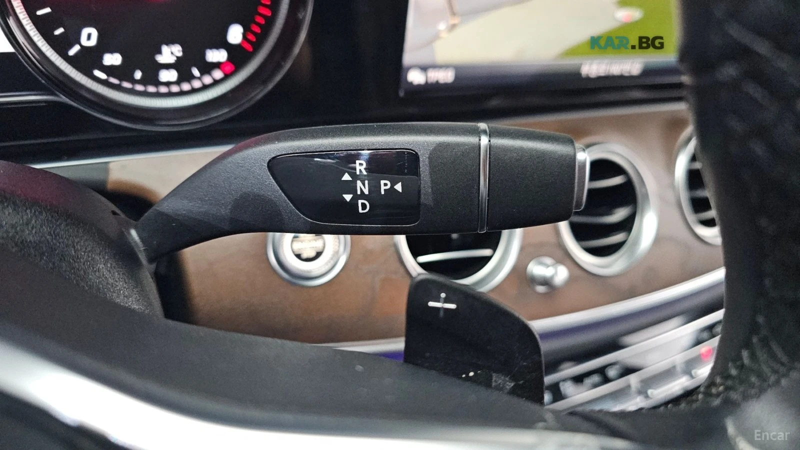 Mercedes-Benz E 220 * ПАНО* KEYLESS* Camera* ПОДГРЕВ* LED* , снимка 8 - Автомобили и джипове - 55134500