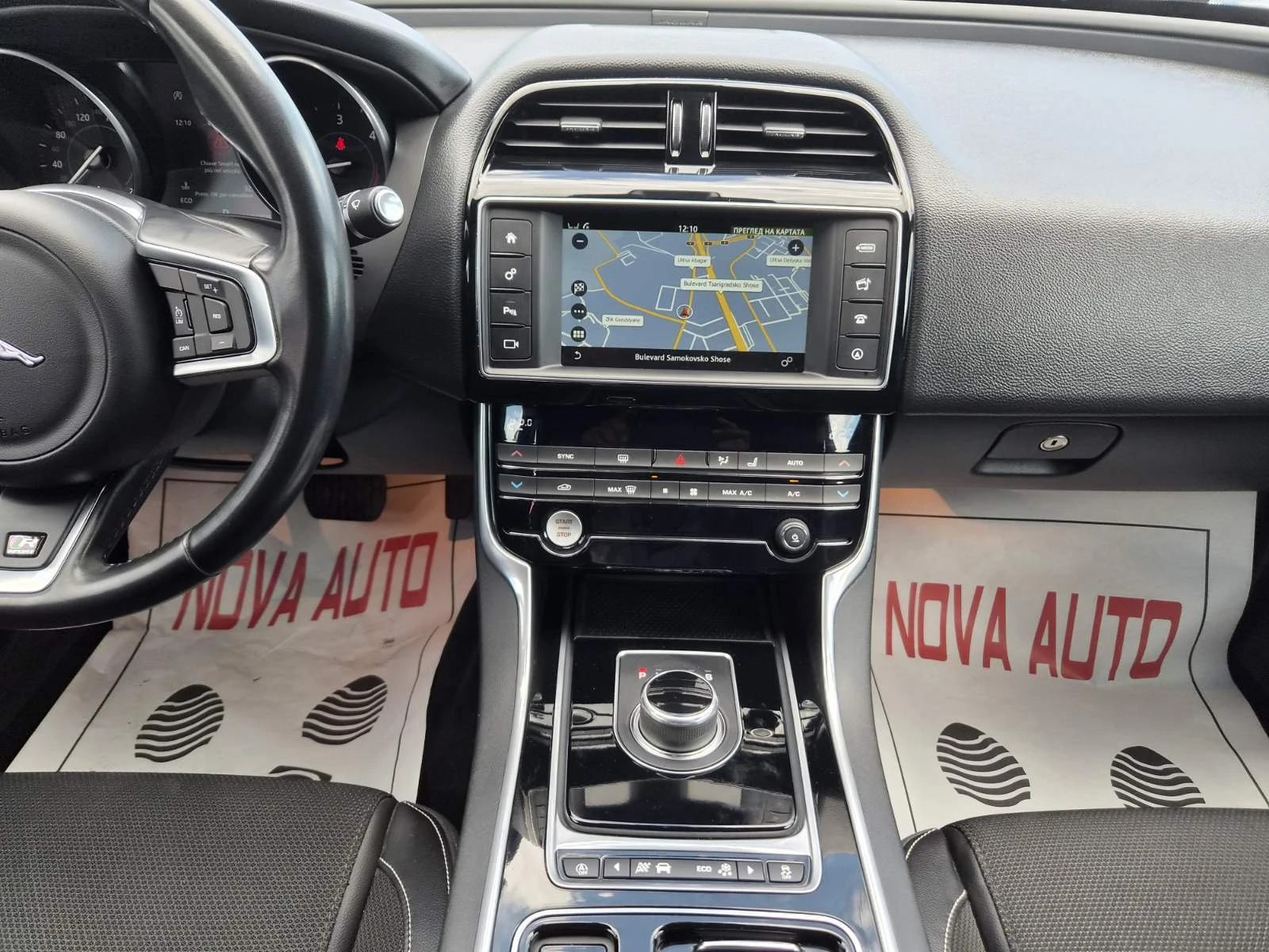 Jaguar XE 2.0D-4X4-R SPORT-143000км-СУПЕР СЪСТОЯНИЕ, снимка 10 - Автомобили и джипове - 55225668