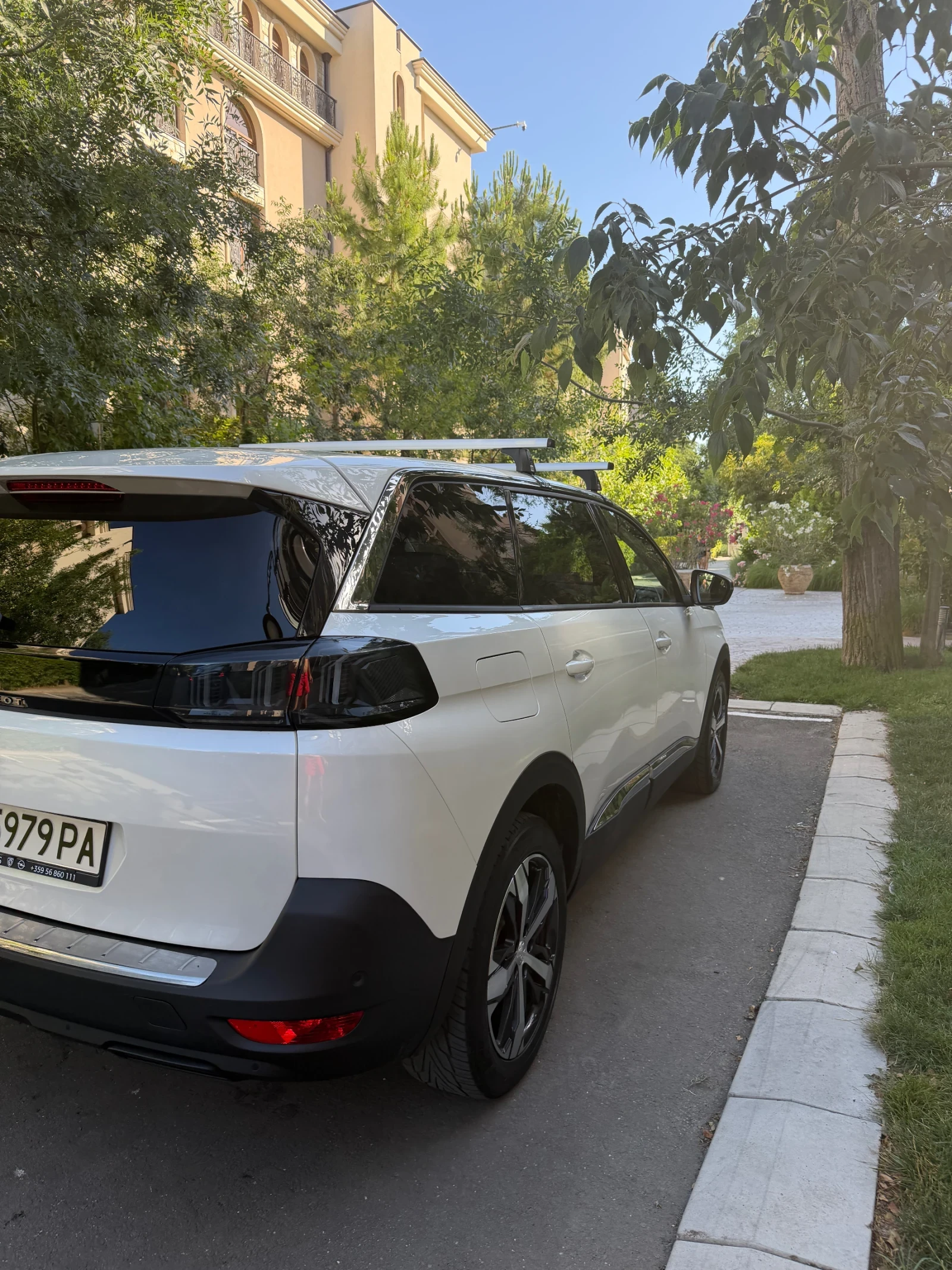 Peugeot 5008 ALLURE 1.5 Blue HDi EURO 6, снимка 17 - Автомобили и джипове - 55567892