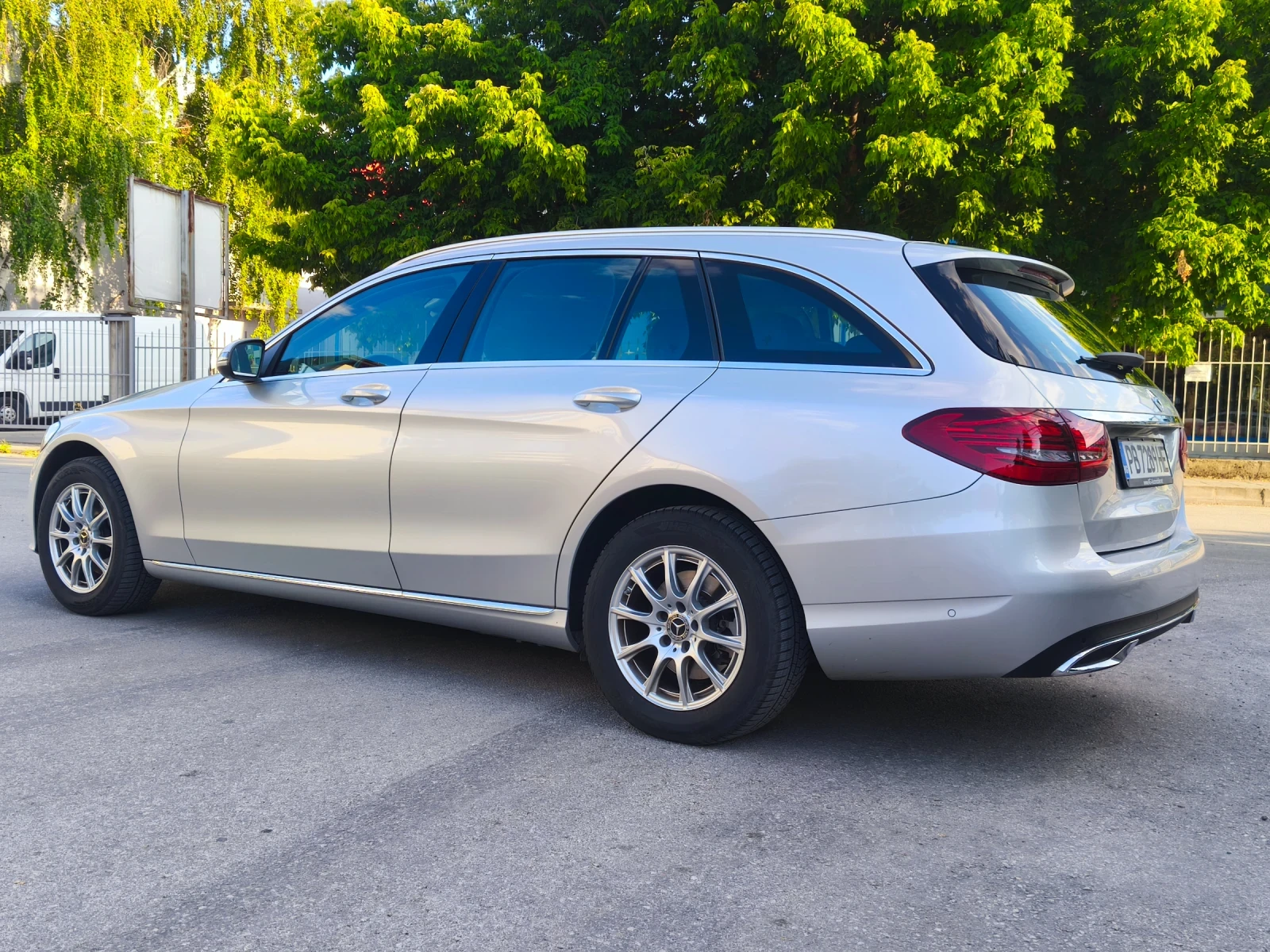 Mercedes-Benz C 200, снимка 4 - Автомобили и джипове - 55637269