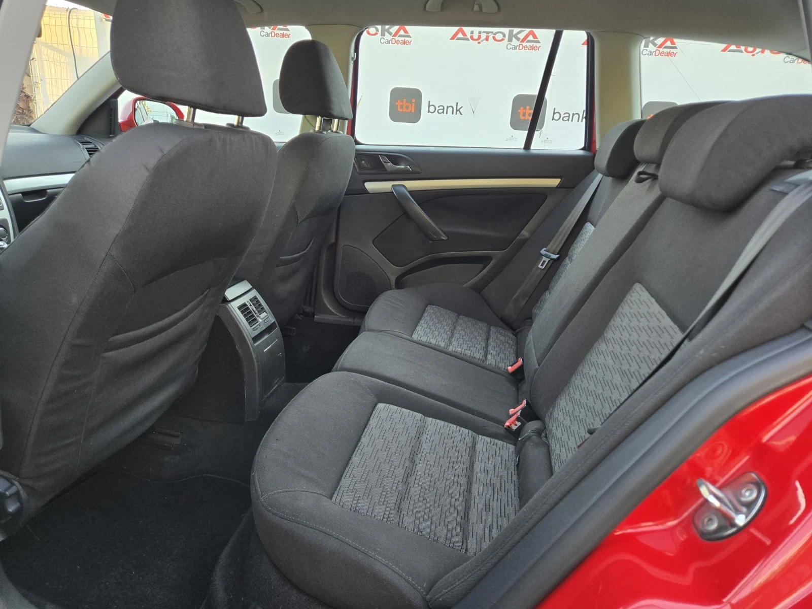 Skoda Octavia 1.6TDI-105кс= 4Х4= АВТОПИЛОТ= КЛИМАТРОНИК, снимка 9 - Автомобили и джипове - 55849694