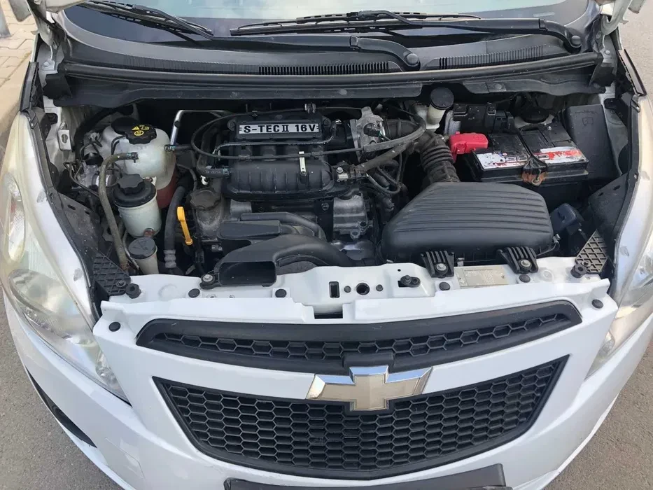 Chevrolet Spark, снимка 5 - Автомобили и джипове - 55887862