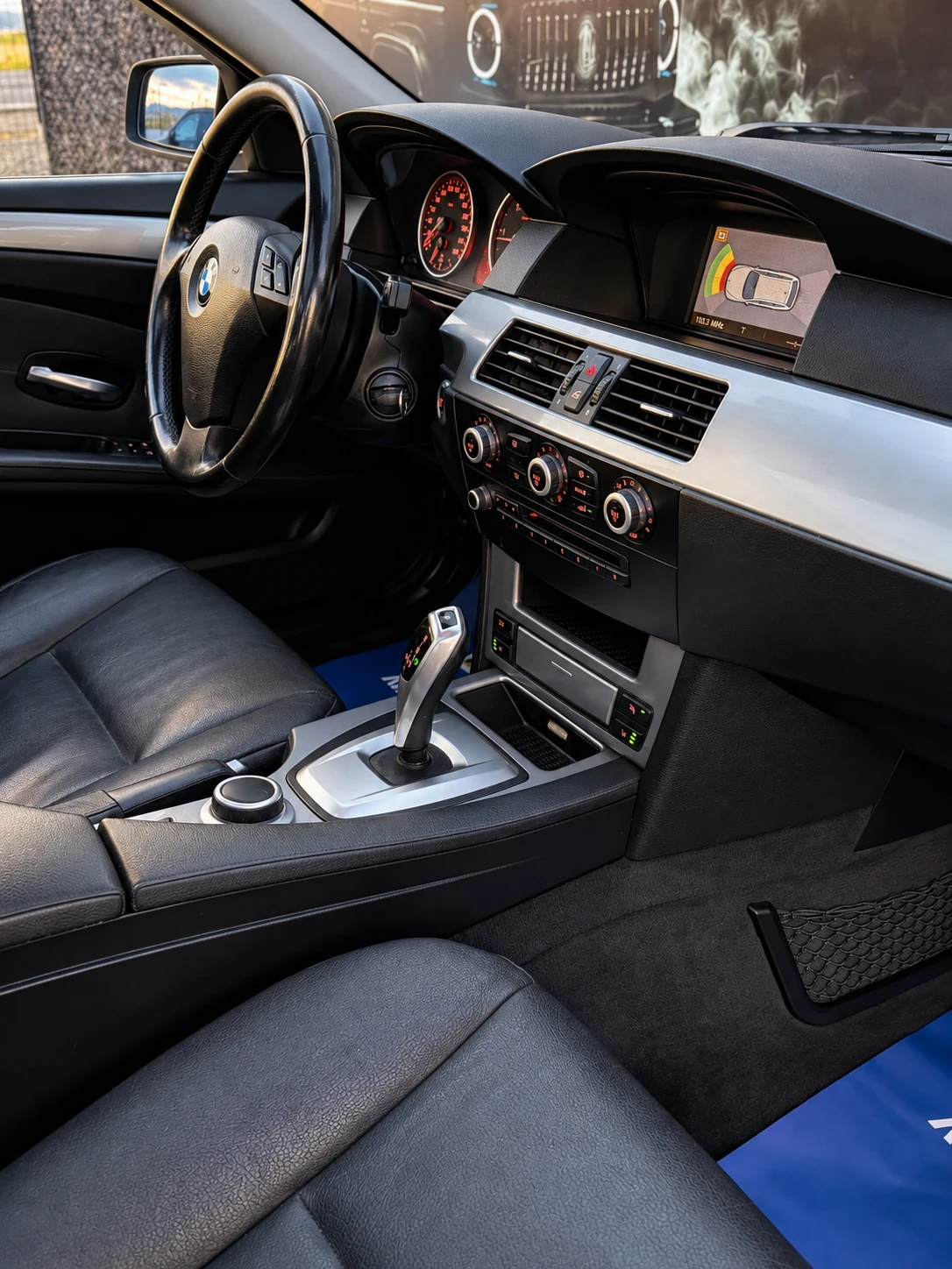 BMW 520 2.0D| 177HP| FACE| PANO| NAVI| СОБСТВЕН ЛИЗИНГ, снимка 9 - Автомобили и джипове - 56121085