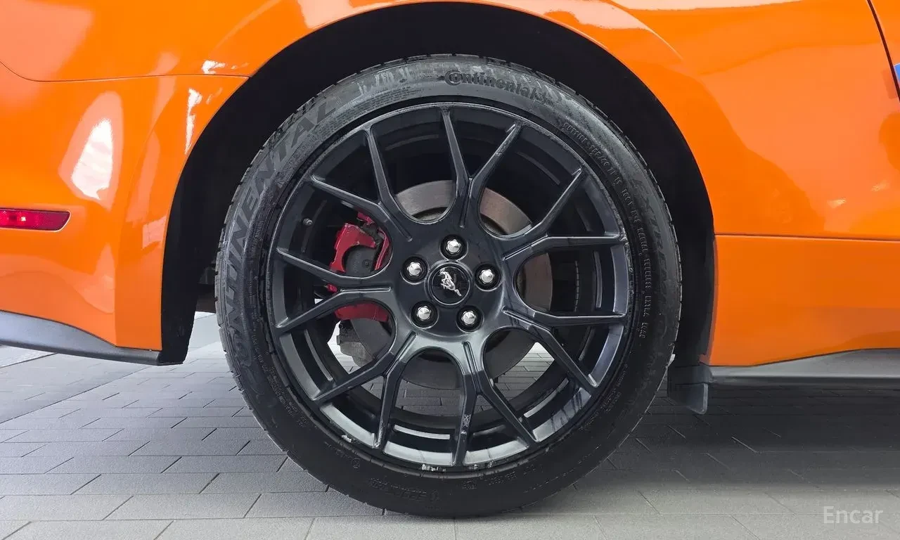 Ford Mustang 2.3* ECO* BOOST* ДИСТРОНИК* ОБДУХВАНЕ* КАМЕРА* , снимка 5 - Автомобили и джипове - 56184064