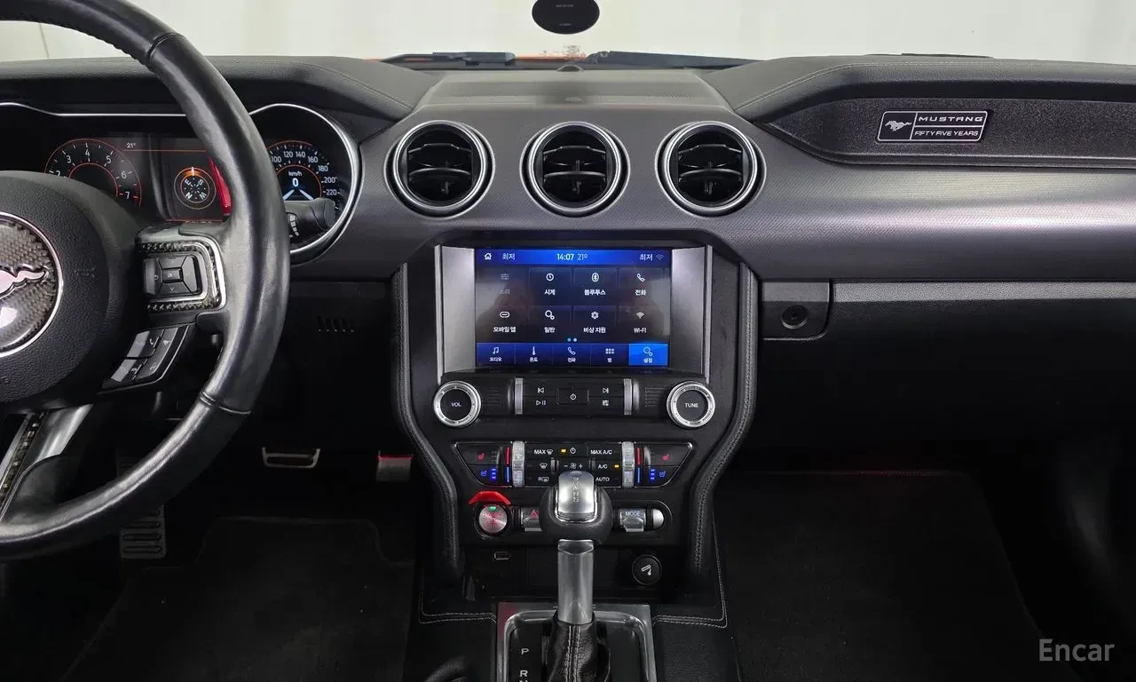 Ford Mustang 2.3* ECO* BOOST* ДИСТРОНИК* ОБДУХВАНЕ* КАМЕРА* , снимка 9 - Автомобили и джипове - 56184064
