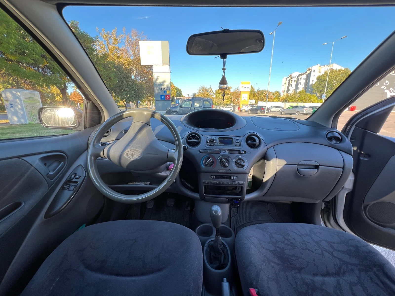 Toyota Yaris, снимка 3 - Автомобили и джипове - 56351163