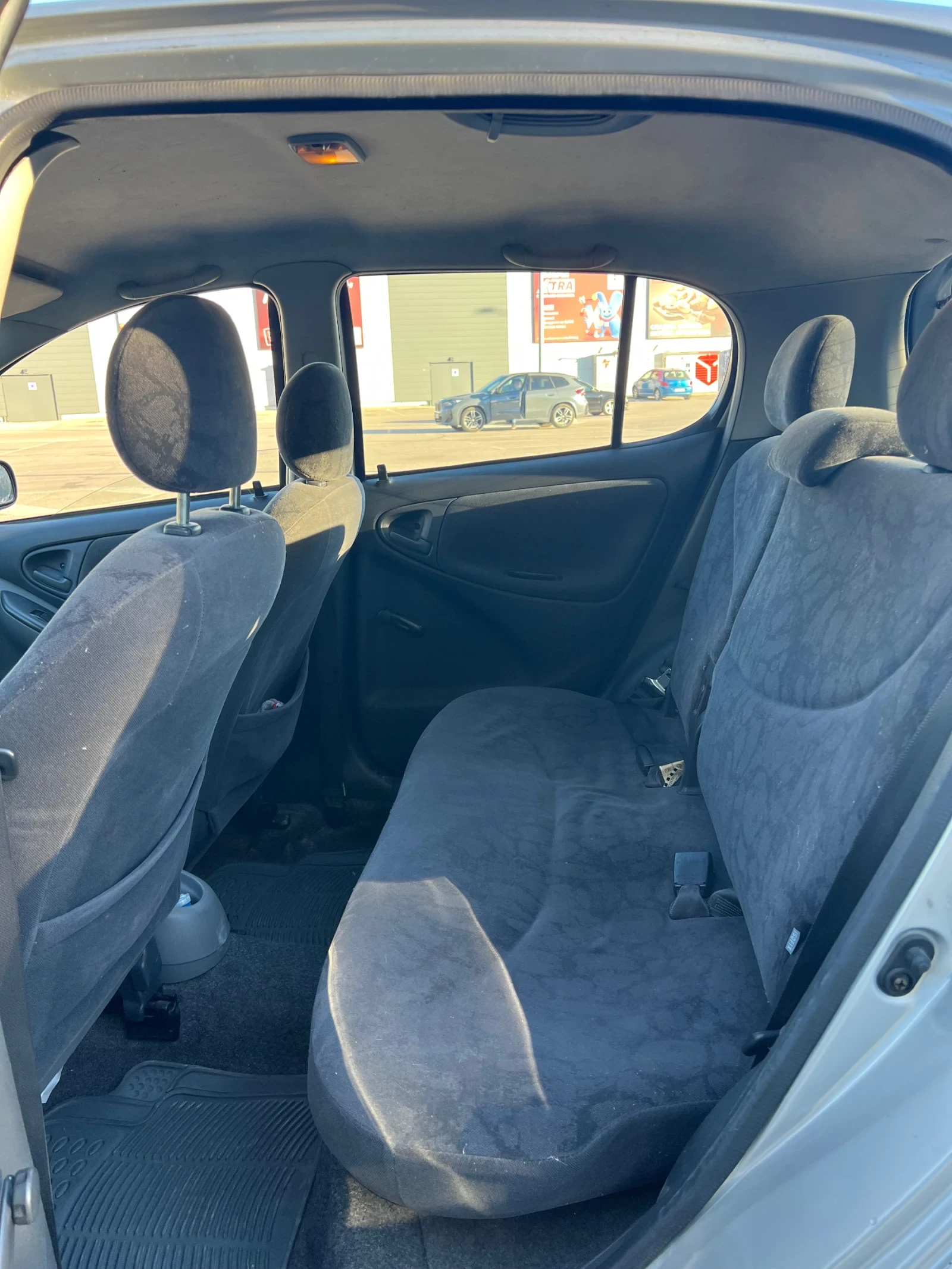 Toyota Yaris, снимка 5 - Автомобили и джипове - 56351163