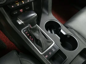 Kia Sportage 2.0 CRDi 4WD, снимка 9