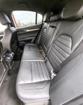 Alfa Romeo Stelvio Sport Q4 210кс  - 16600 € / 32466.78 лв. - 29292814 15