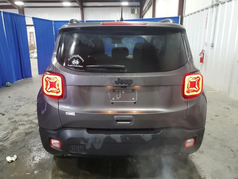 Jeep Renegade, снимка 4 - Автомобили и джипове - 49555856