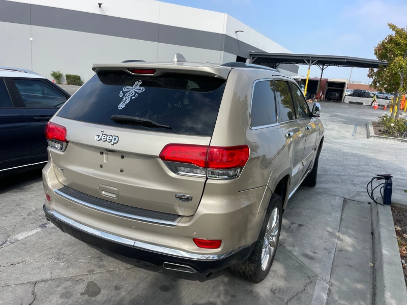 Jeep Grand cherokee 3.6 SUMMIT 4X4 8ZF * Видео, снимка 12 - Автомобили и джипове - 52267363