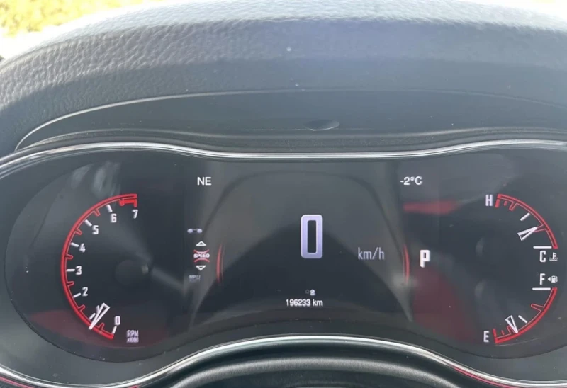 Dodge Durango GT * Blind Spot * Камера * 6 Места * Черен Салон *, снимка 6 - Автомобили и джипове - 53538027