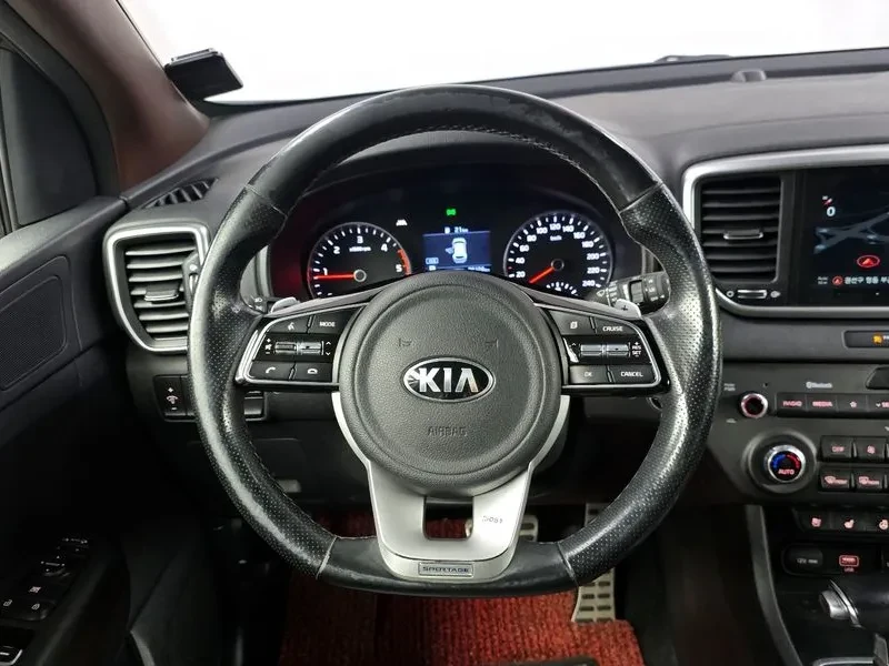 Kia Sportage 2.0 CRDi 4WD, снимка 13 - Автомобили и джипове - 54276737