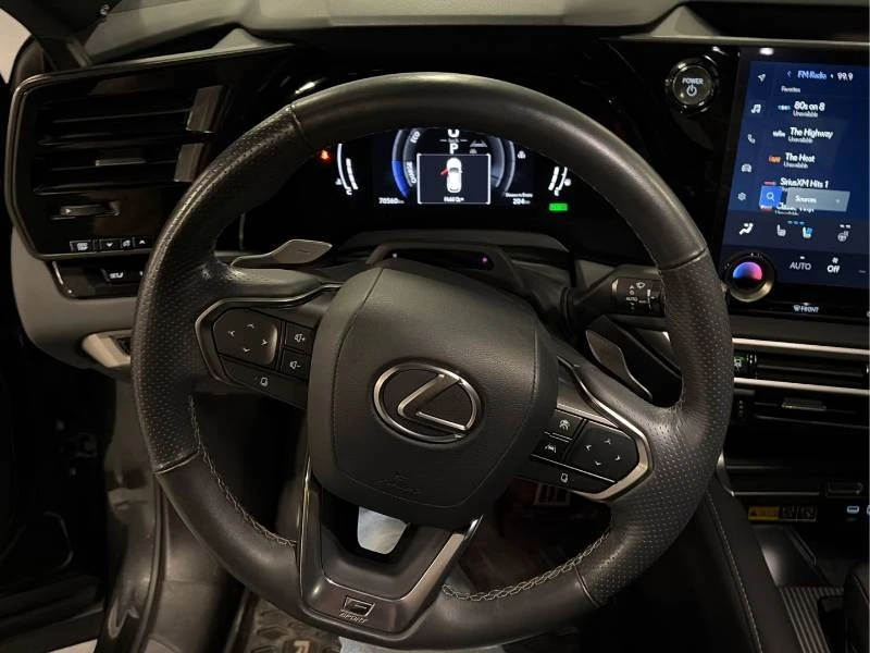 Lexus RX 500h * ПРЕДСТАВИТЕЛСТВО НА ЛЕКСУС * ДИСТРОНИК * ОБДУХВА, снимка 9 - Автомобили и джипове - 55801165