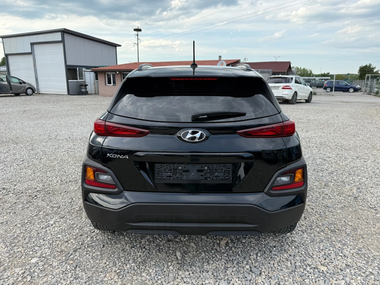 Hyundai Kona 2.0i-150PS-АВТОМАТ - изображение 6