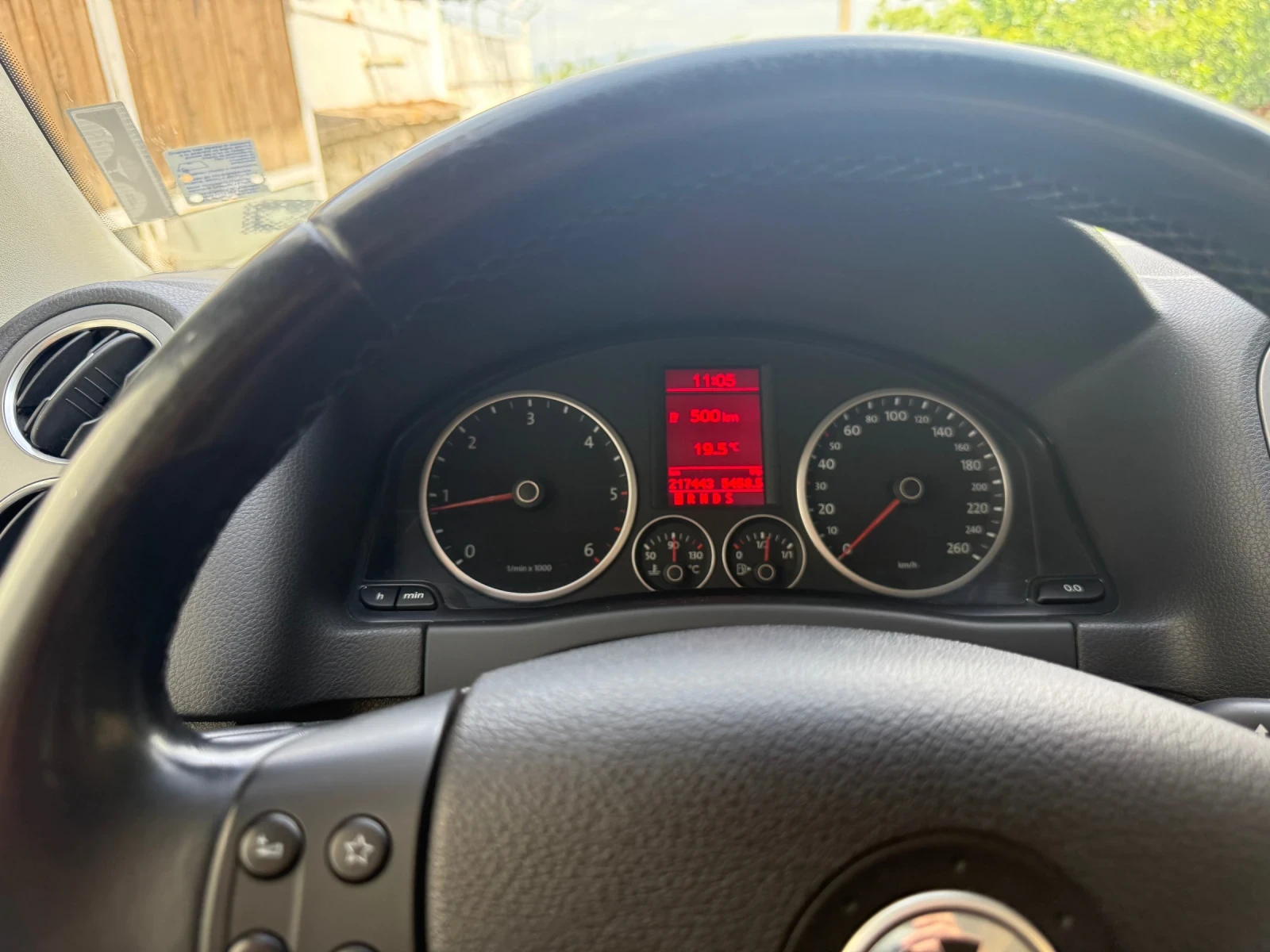 VW Tiguan 2.0 TDI DSG - изображение 10