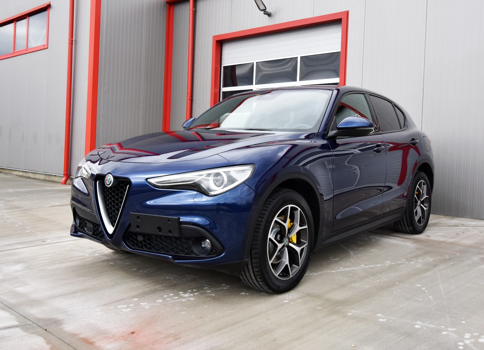 Alfa Romeo Stelvio Sport Q4 210кс , снимка 3 - Автомобили и джипове - 54095982