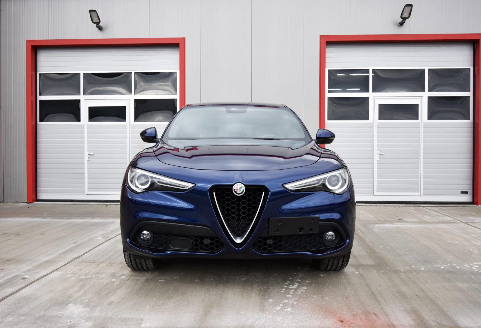 Alfa Romeo Stelvio Sport Q4 210кс , снимка 2 - Автомобили и джипове - 54095982