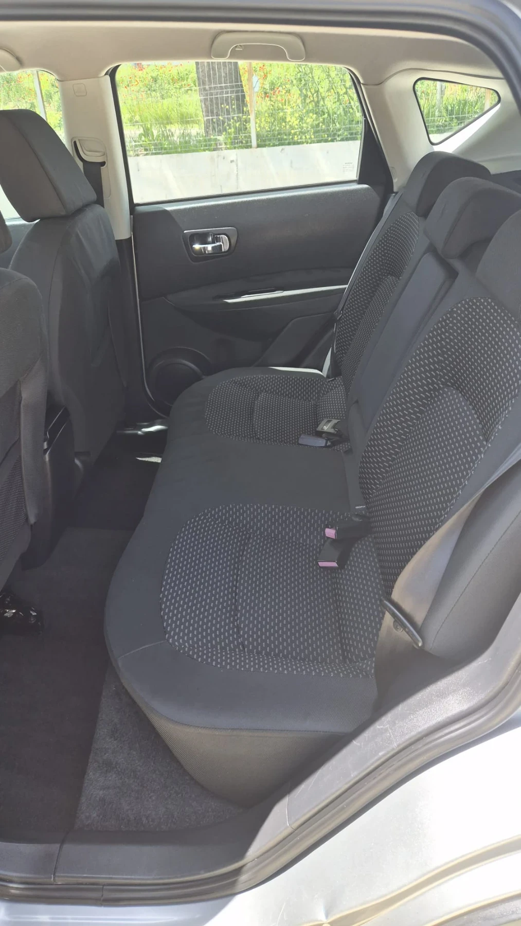 Nissan Qashqai 2.0 dCI , снимка 9 - Автомобили и джипове - 54607176