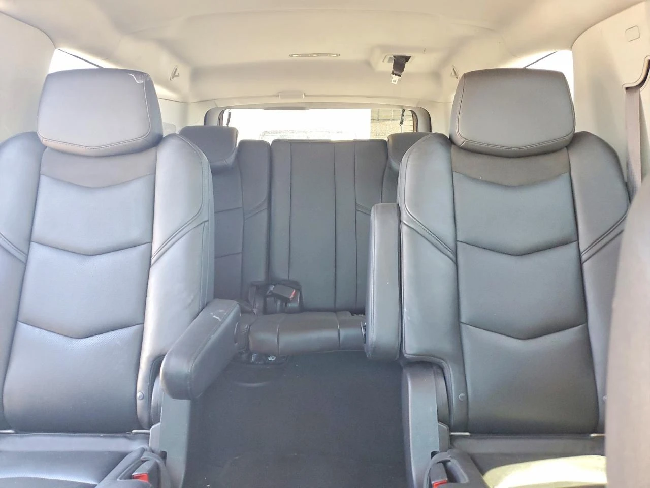Cadillac Escalade 6.2l Esv Luxury, снимка 10 - Автомобили и джипове - 54731757