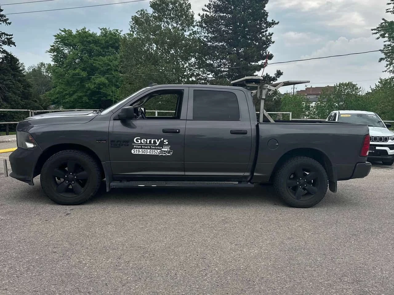 Dodge RAM 1500 * Express * CARFAX * ОТ ПРЕДСТАВИТЕЛСТВО * , снимка 2 - Автомобили и джипове - 54867386