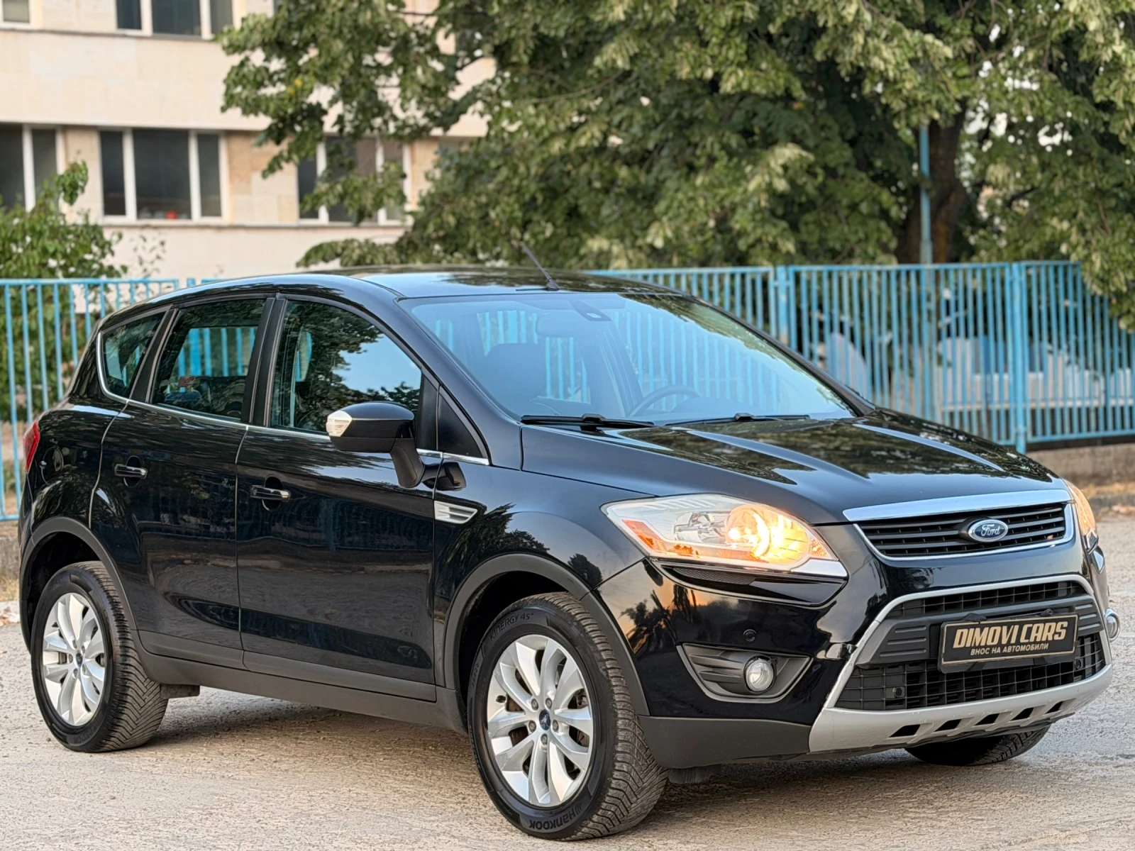 Ford Kuga 2.0TDCI/KEYLESS/КОЖА, снимка 7 - Автомобили и джипове - 55589976