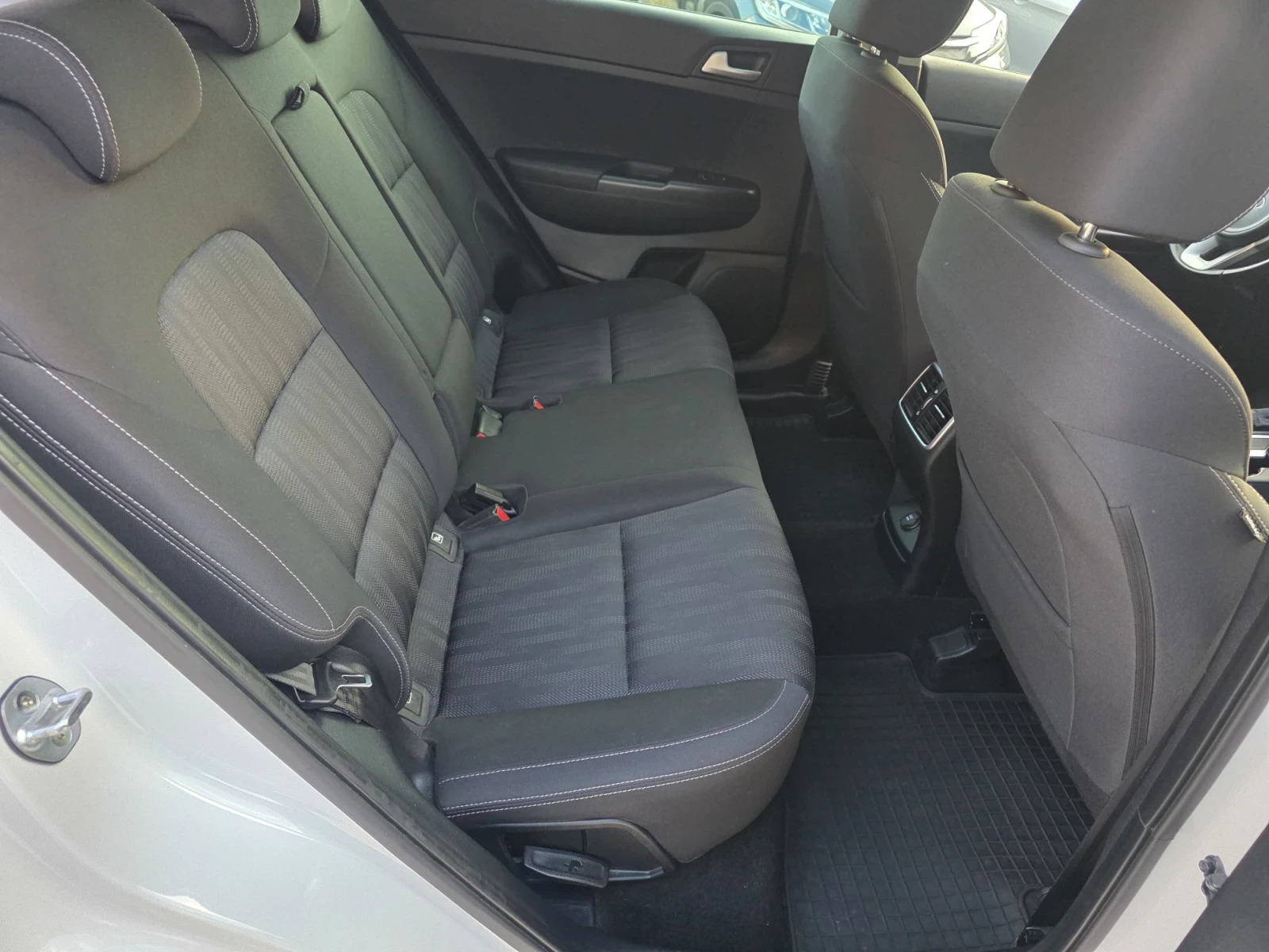 Kia Sportage �������� ������� 4�4 ���� ������ ������ �������  | Mobile.bg � ����������� 11