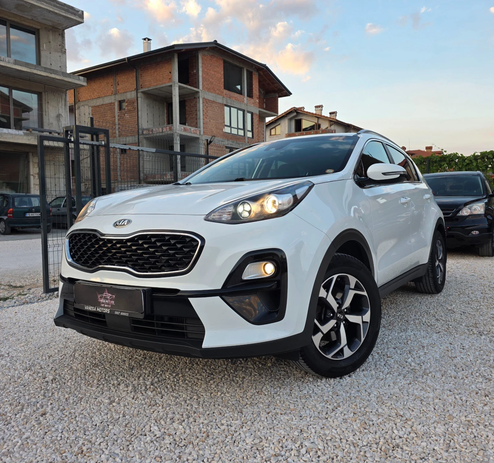 Kia Sportage Сервизна История 4х4 Нави Камера Теглич Подгрев 