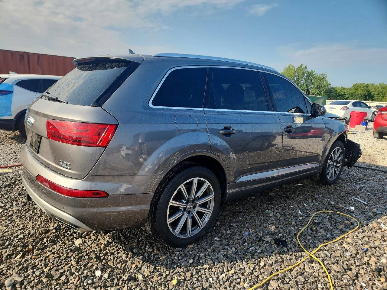 Audi Q7 3.0l Premium Plus, снимка 3 - Автомобили и джипове - 56084131