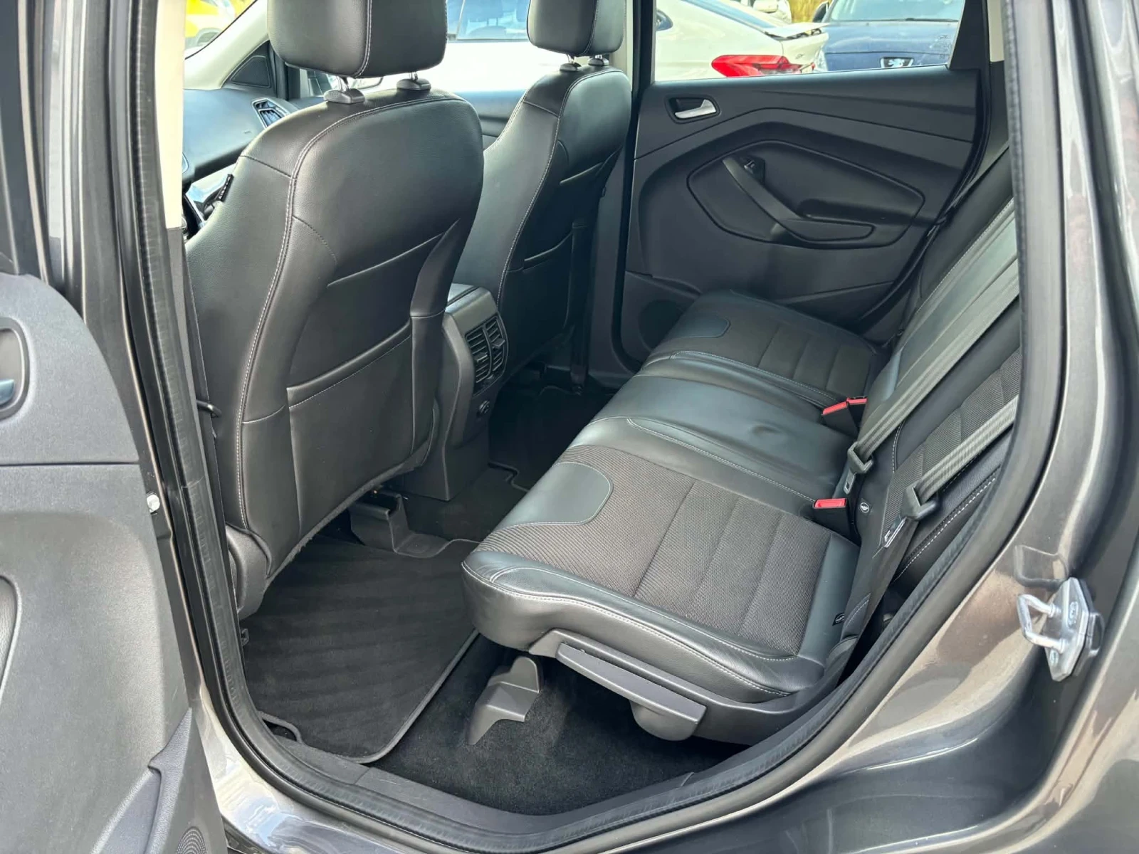 Ford Kuga 2.0tdci 140k.c* TITANIUM* UNIKAT* , снимка 8 - Автомобили и джипове - 56216687