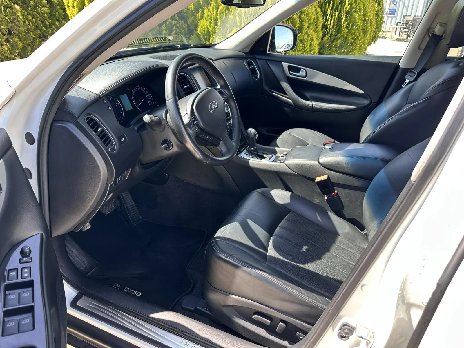 Infiniti QX50 3.0d/238hp/Швейцария , снимка 9 - Автомобили и джипове - 56303999