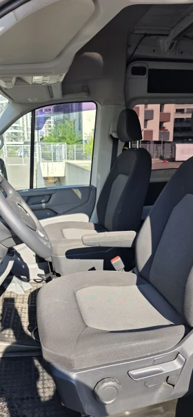 VW Crafter 2.0 TDI 177 | Mobile.bg    6