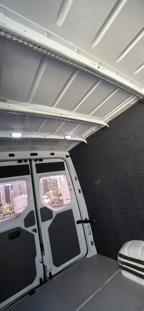 VW Crafter 2.0 TDI 177 | Mobile.bg    15