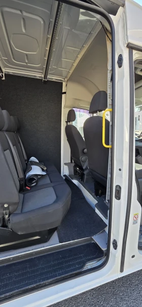 VW Crafter 2.0 TDI 177 | Mobile.bg    10