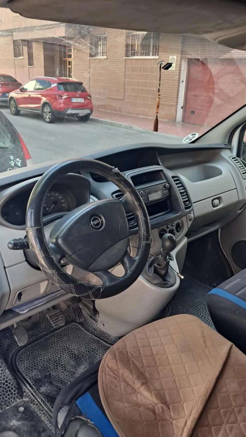 Opel Vivaro 2000, снимка 8 - Бусове и автобуси - 52849292