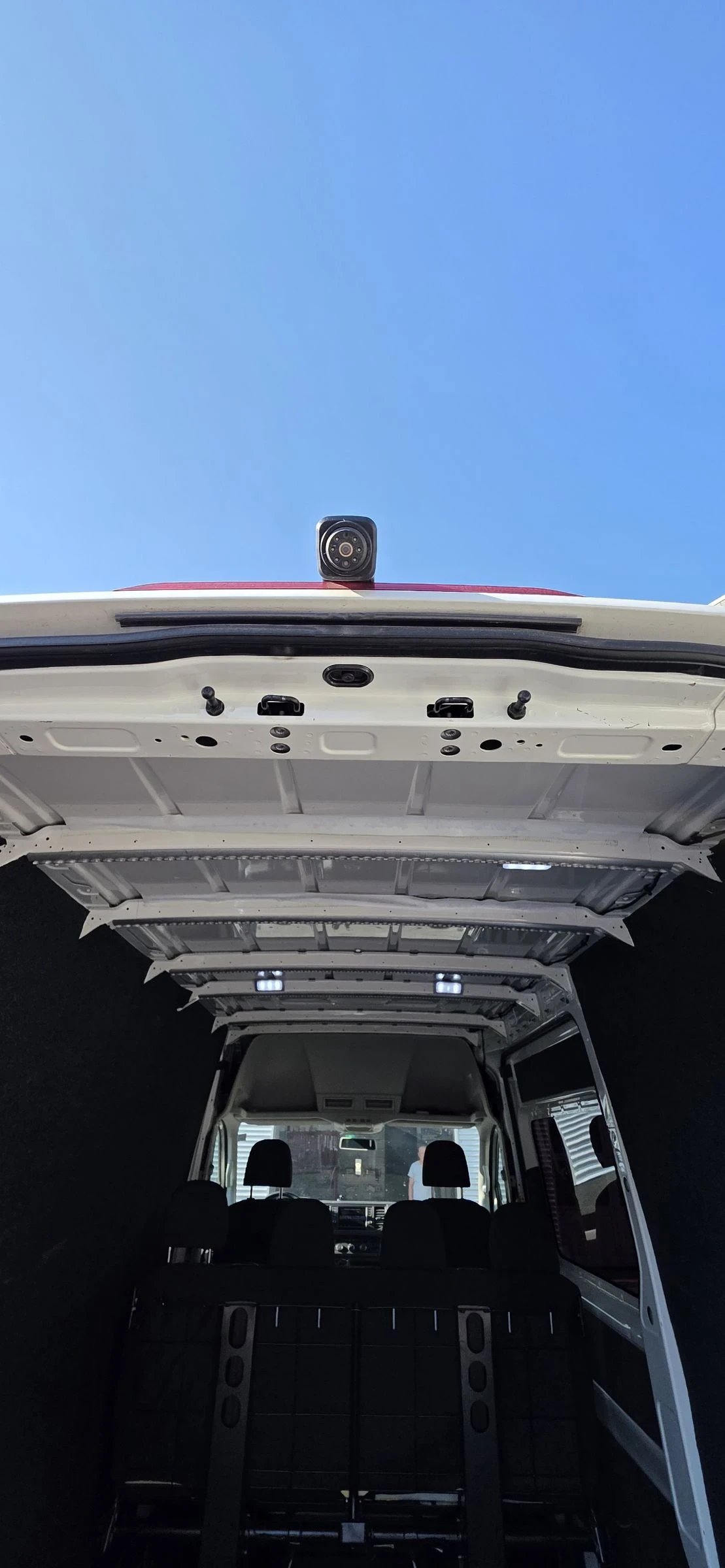 VW Crafter 2.0 TDI 177 | Mobile.bg   13