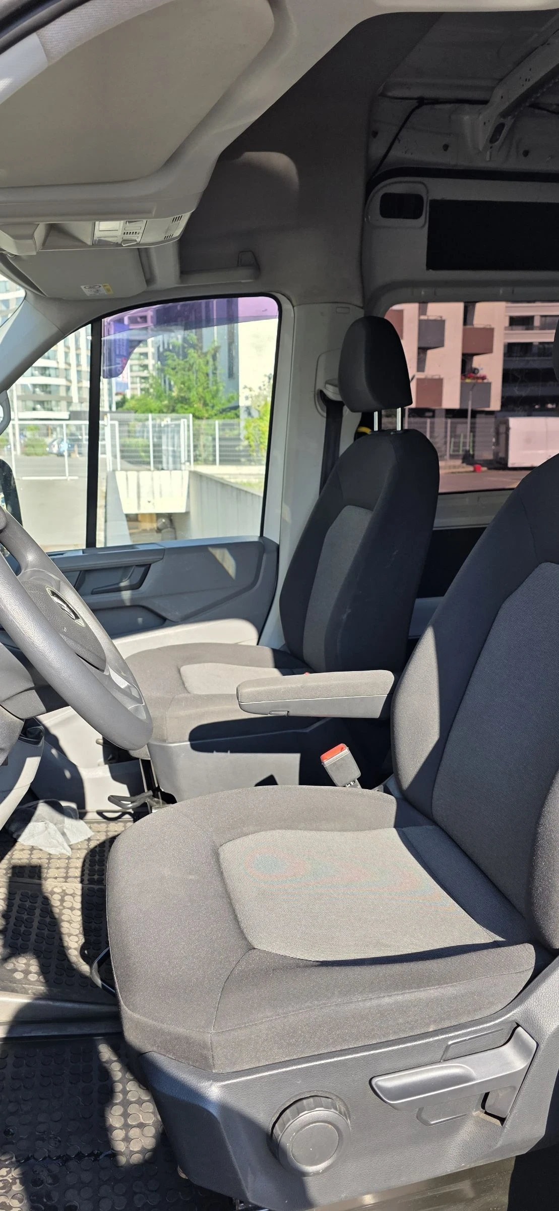 VW Crafter 2.0 TDI 177 | Mobile.bg   6