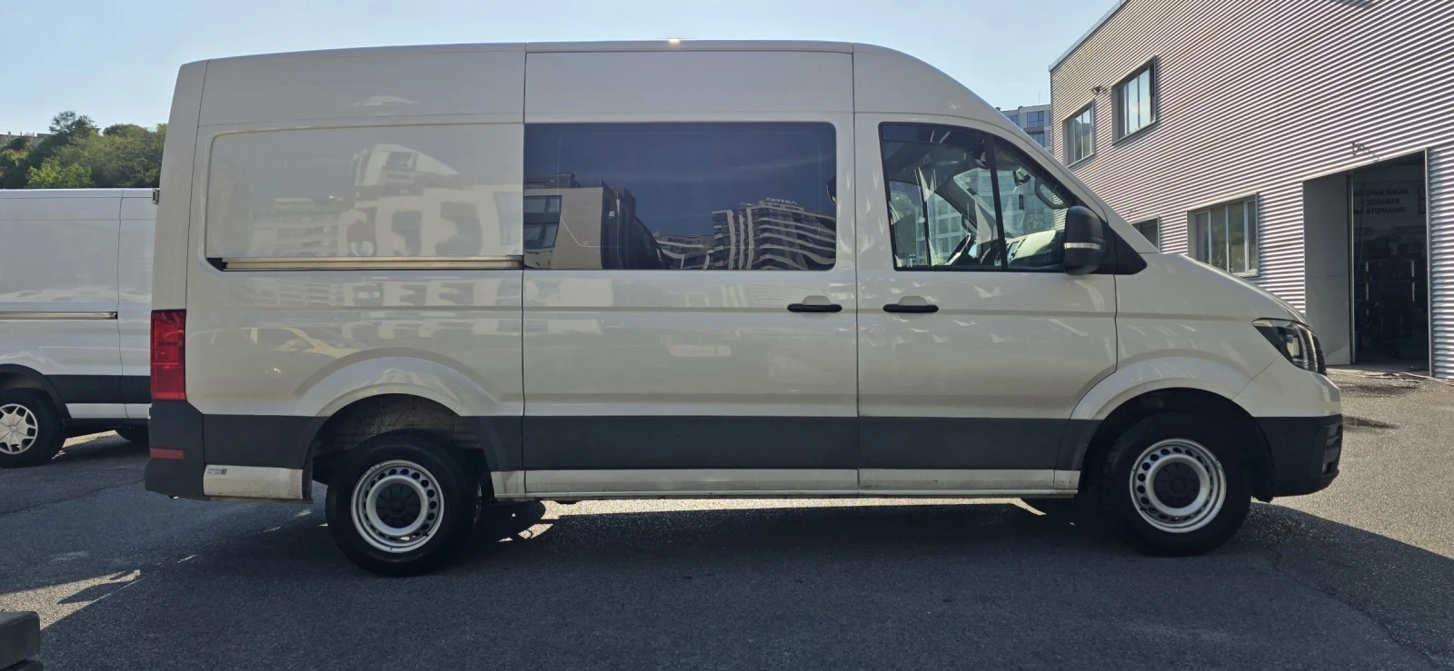 VW Crafter 2.0 TDI 177 | Mobile.bg   4